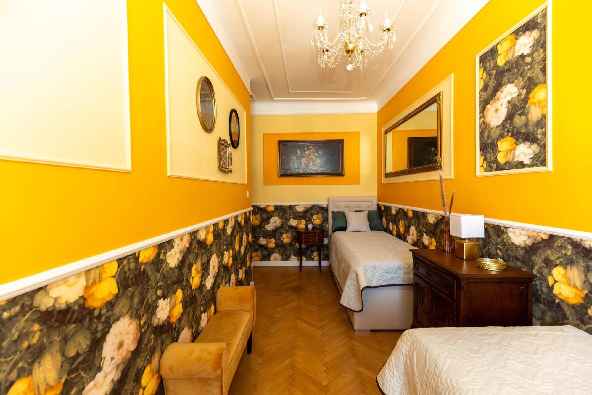 New, Stylish And Spacious Apartment บราติสลาวา ภายนอก รูปภาพ