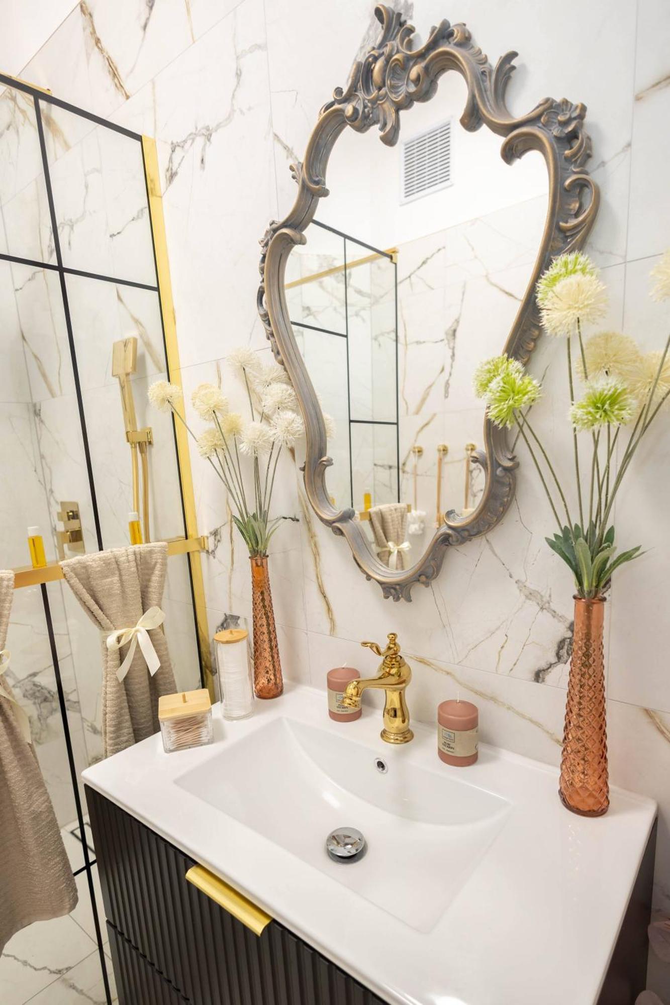 New, Stylish And Spacious Apartment บราติสลาวา ภายนอก รูปภาพ